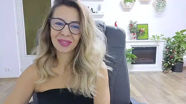 SukyGirl online show from 11.28.25