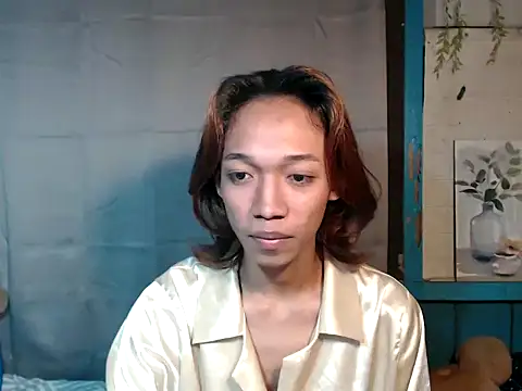 Snapshot of imtwinky chatting on 10.21.25 imtwinky online show from 10.21.25