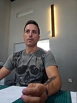 Lucas   81 online show from 10.25.25