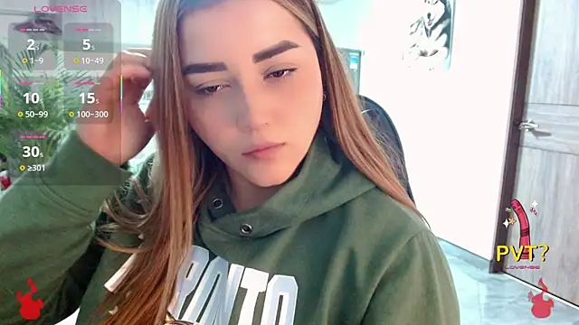 Lucia star   online show from 12.02.25