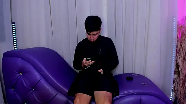 Yourslust  online show from 02.01.26