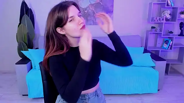 Snapshot of BonneyLove chatting on 12.05.24 BonneyLove online show from 12.05.24