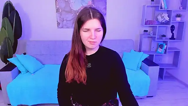 Snapshot of BonneyLove chatting on 02.10.25 BonneyLove online show from 02.10.25