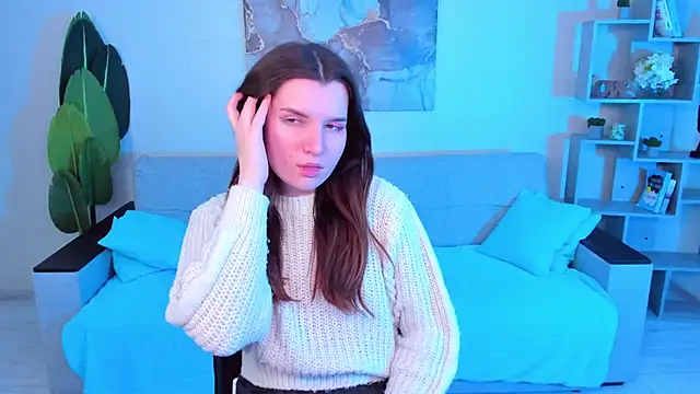 Snapshot of BonneyLove chatting on 02.20.25 BonneyLove online show from 02.20.25