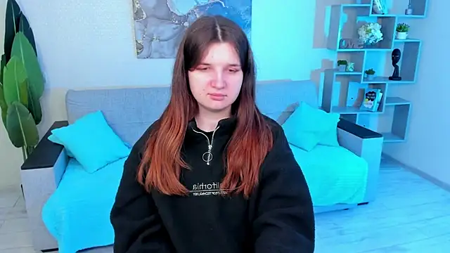 Snapshot of BonneyLove chatting on 03.05.25 BonneyLove online show from 03.05.25