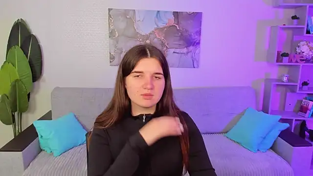 Snapshot of BonneyLove chatting on 10.07.25 BonneyLove online show from 10.07.25