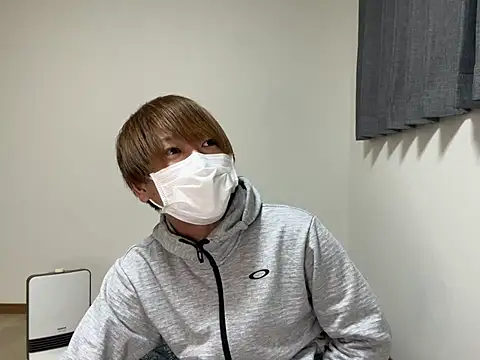 Snapshot of onimakura chatting on 03.19.26 onimakura online show from 03.19.26