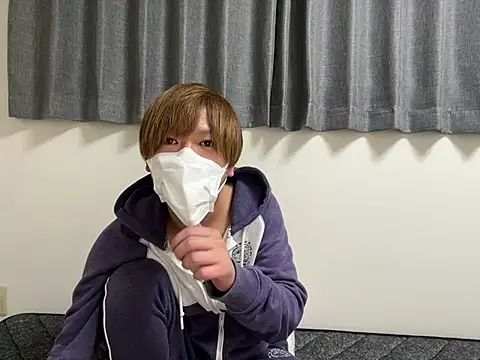 Snapshot of onimakura chatting on 03.31.26 onimakura online show from 03.31.26