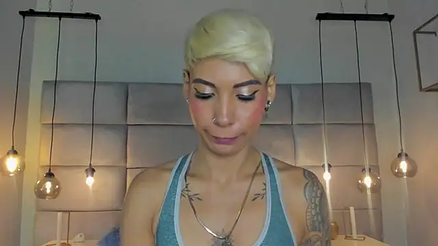 MiaMorgan  online show from 01.03.25
