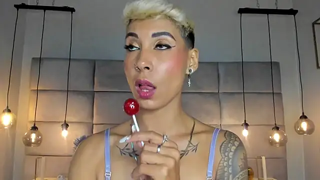 MiaMorgan  online show from 01.13.25