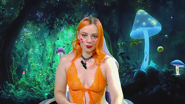 Snapshot of Dolce--Mia---Bianchi__07 chatting on 10.14.25 Dolce--Mia---Bianchi 07 online show from 10.14.25