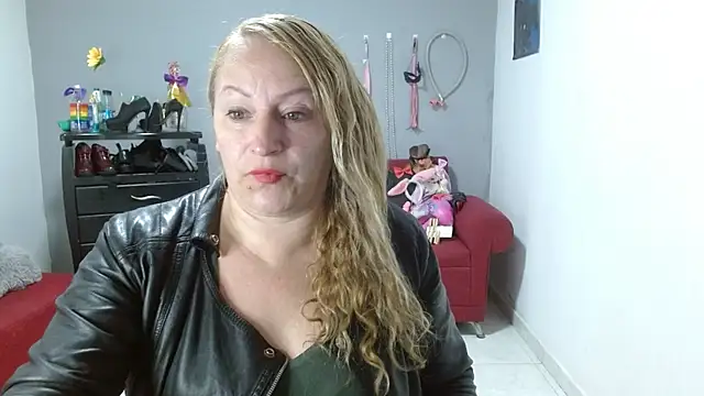 emperabigbootybigass online show from 02.03.25