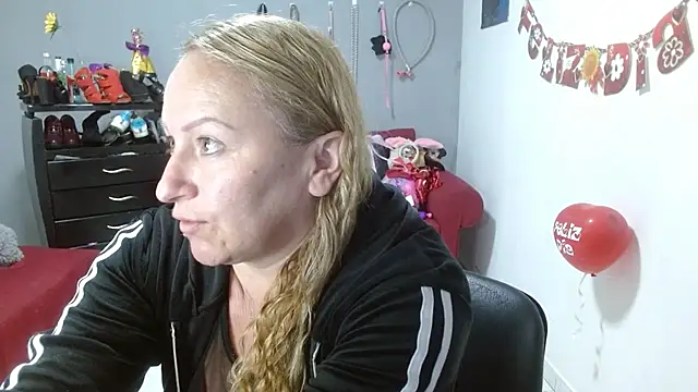 emperabigbootybigass online show from 02.26.25