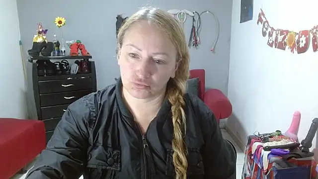 emperabigbootybigass online show from 03.18.25