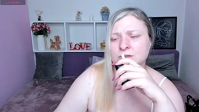 AnnaXCherri online show from 11.10.25