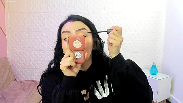 Violetaa diazz online show from 10.16.25