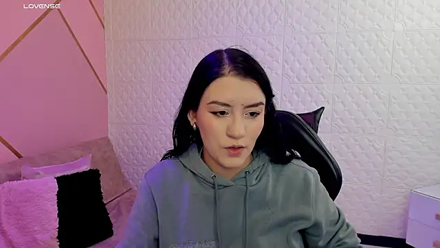 Violetaa diazz online show from 10.29.25