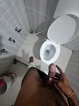 Snapshot of dickerdaddy25 chatting on 02.25.25 dickerdaddy25 online show from 02.25.25