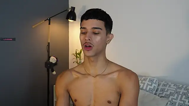 Snapshot of Busterspinter chatting on 10.06.25 Busterspinter online show from 10.06.25