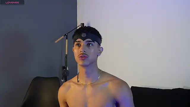 Snapshot of Busterspinter chatting on 10.15.25 Busterspinter online show from 10.15.25