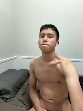 Snapshot of Benson18y chatting on 11.02.25 Benson18y online show from 11.02.25