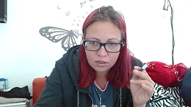 LadyHellene online show from 09.18.25