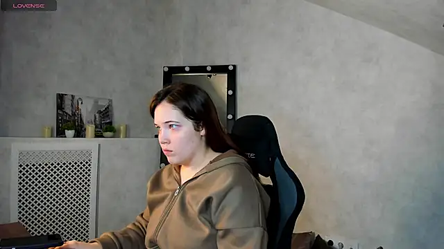 Aliisson Edwards online show from 02.07.25