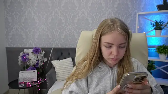 EmilySunshineS online show from 11.24.25