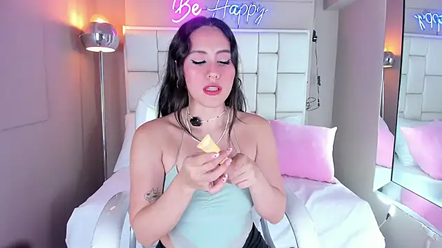 VioletthaRous online show from 10.18.25