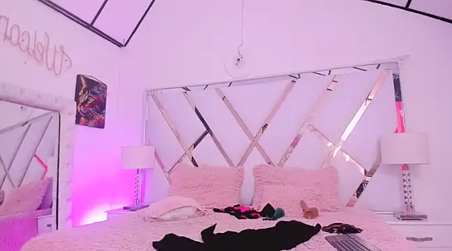 naughty  sara online show from 01.26.25