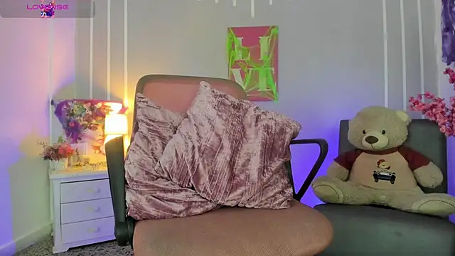 Snapshot of Andy_Gamboa chatting on 10.30.25 Andy Gamboa online show from 10.30.25