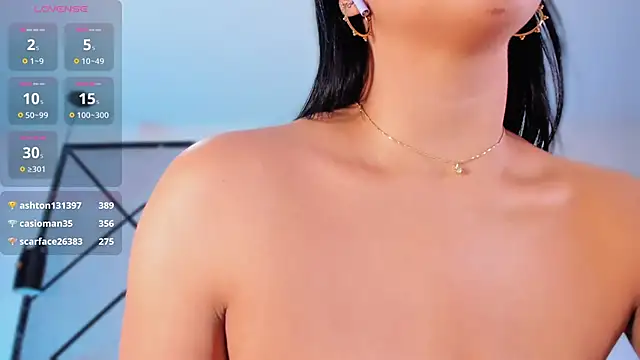 Snapshot of marie_miller_ chatting on 03.13.25 marie miller online show from 03.13.25