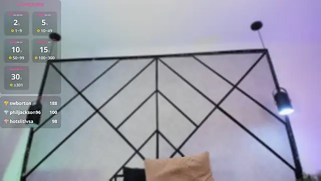 Snapshot of marie_miller_ chatting on 03.18.25 marie miller online show from 03.18.25