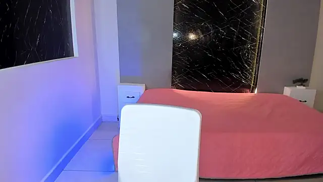 Snapshot of ScarlettWet9 chatting on 03.21.25 ScarlettWet9 online show from 03.21.25