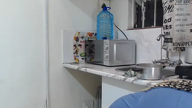 Snapshot of Hotty-boobsxxx chatting on 01.30.25 Hotty-boobsxxx online show from 01.30.25