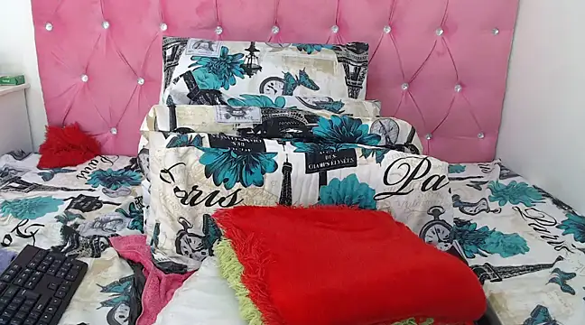 Snapshot of Hotty-boobsxxx chatting on 02.24.25 Hotty-boobsxxx online show from 02.24.25