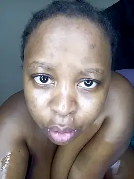 Snapshot of Hotty-boobsxxx chatting on 10.27.25 Hotty-boobsxxx online show from 10.27.25