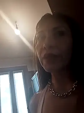 Snapshot of KarolinaReaper chatting on 12.27.24 KarolinaReaper online show from 12.27.24