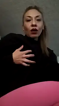 Snapshot of KarolinaReaper chatting on 01.02.25 KarolinaReaper online show from 01.02.25