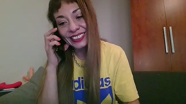 Snapshot of KarolinaReaper chatting on 01.12.25 KarolinaReaper online show from 01.12.25