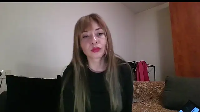 Snapshot of KarolinaReaper chatting on 03.12.25 KarolinaReaper online show from 03.12.25