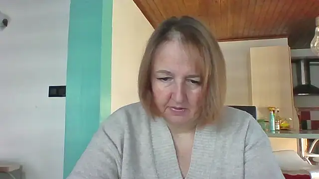 Snapshot of Sandcoq chatting on 01.14.26 Sandcoq online show from 01.14.26