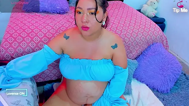 Snapshot of leny_ga chatting on 10.29.25 leny ga online show from 10.29.25