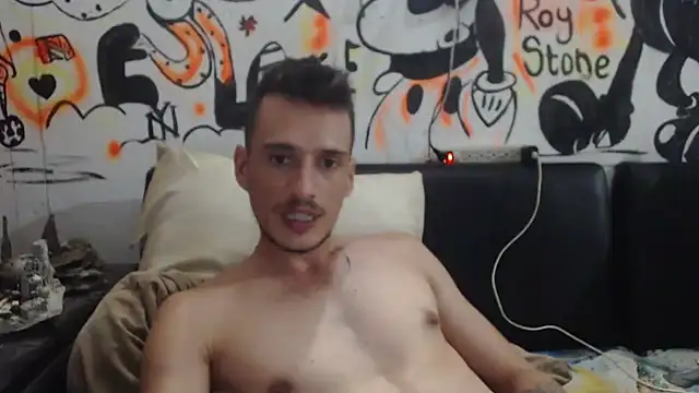 roystonee01 online show from 03.03.26