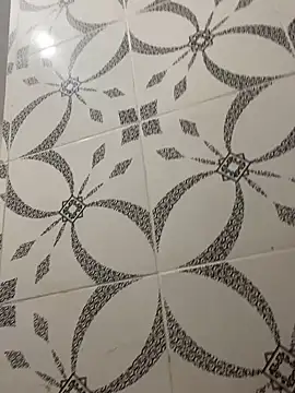 Carolinen online show from 10.03.25