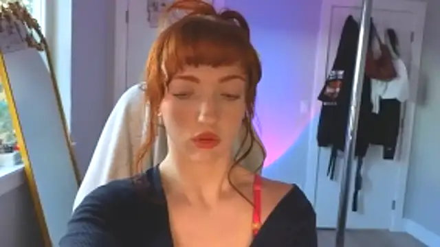 foxxyyyred online show from 02.18.26