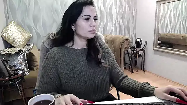 Sara Poison online show from 10.04.25