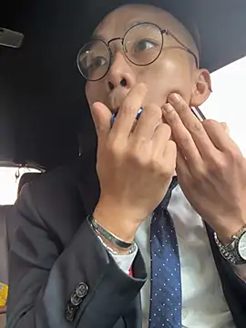 ex199212 online show from 03.05.25