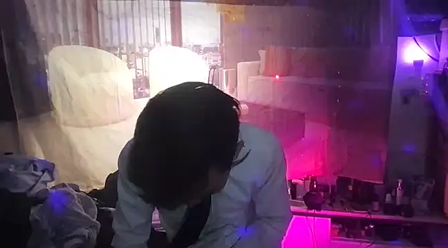 ex199212 online show from 03.20.25