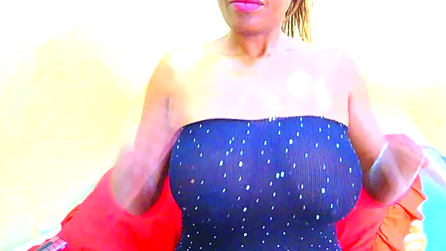 Snapshot of Mollybrookexx chatting on 05.14.26 Mollybrookexx online show from 05.14.26